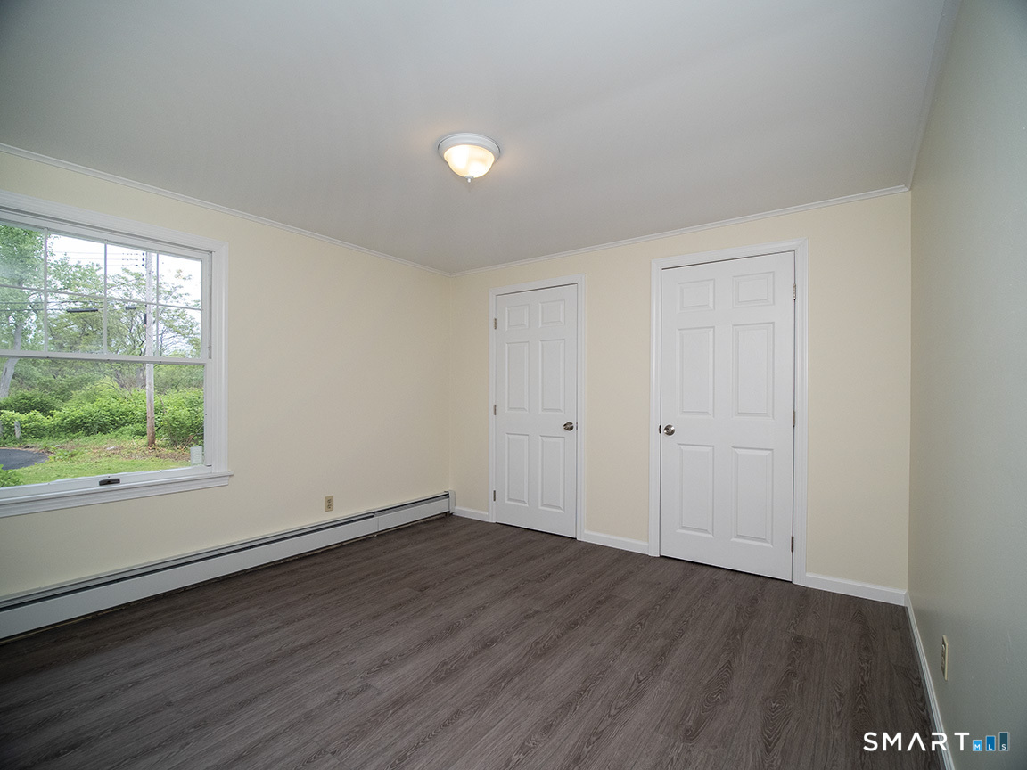 6 Warren Road Woodbridge CT 06525