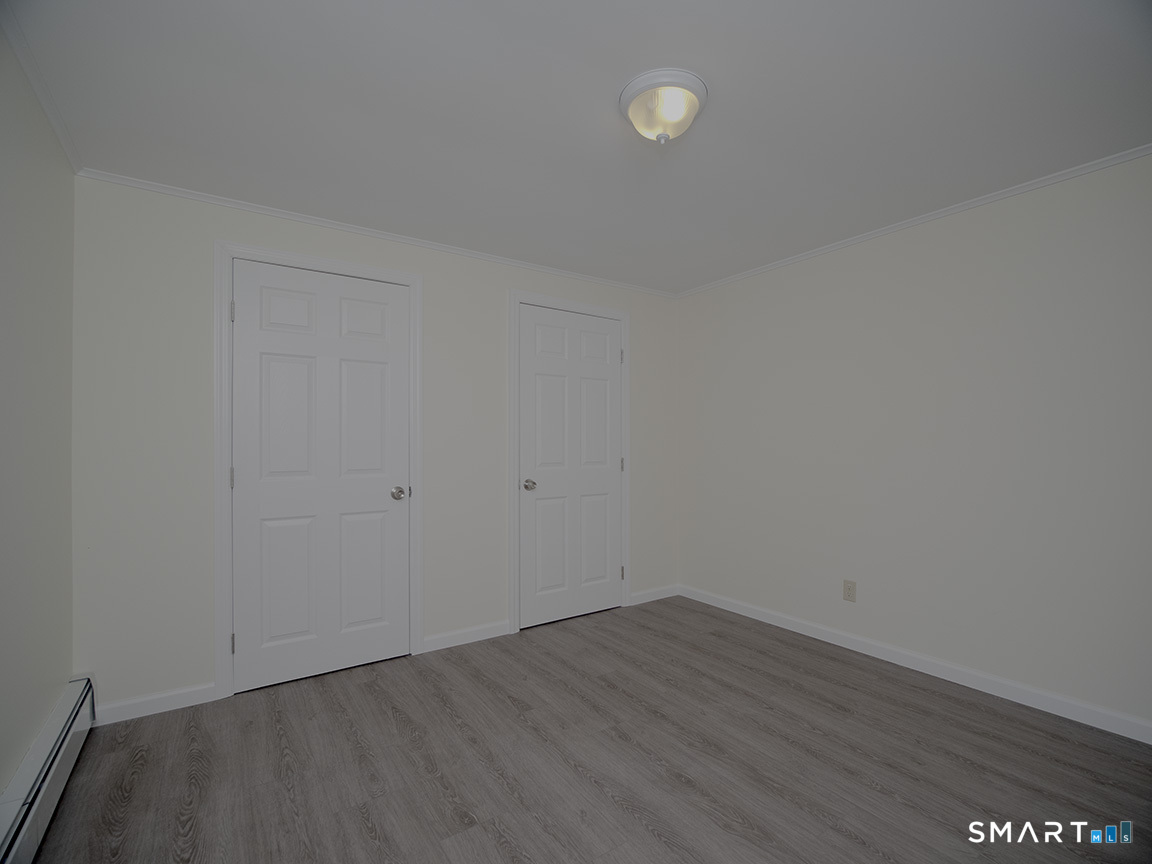 6 Warren Road Woodbridge CT 06525