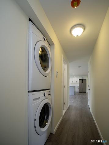 6 Warren Road Woodbridge CT 06525