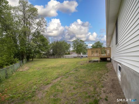 6 Warren Road Woodbridge CT 06525