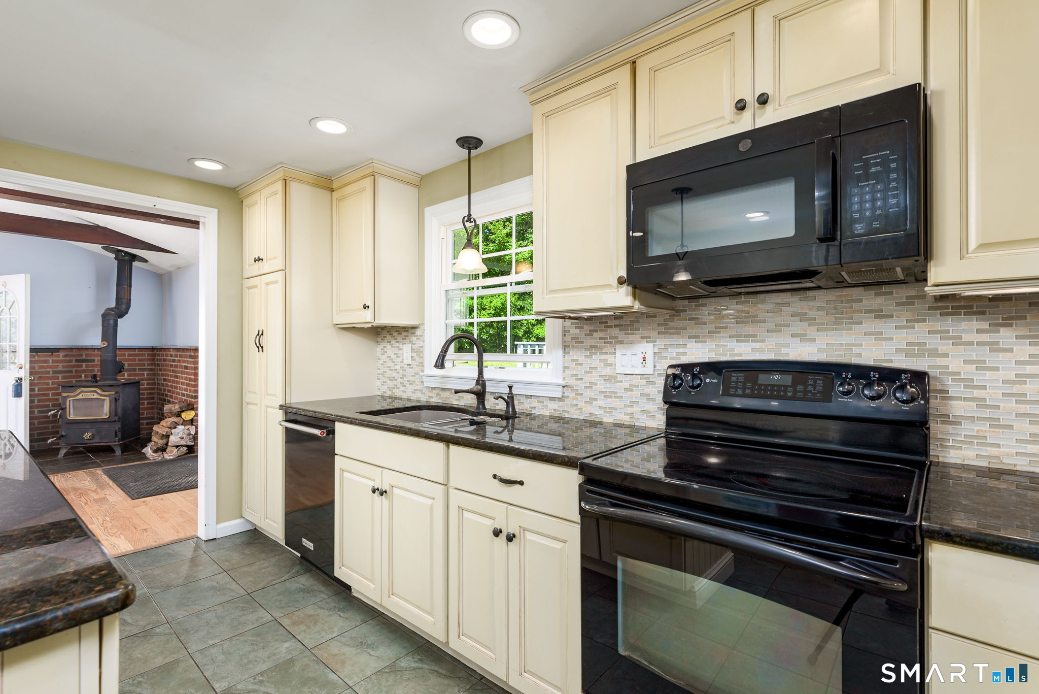 136 Dickinson Road Marlborough CT 06447