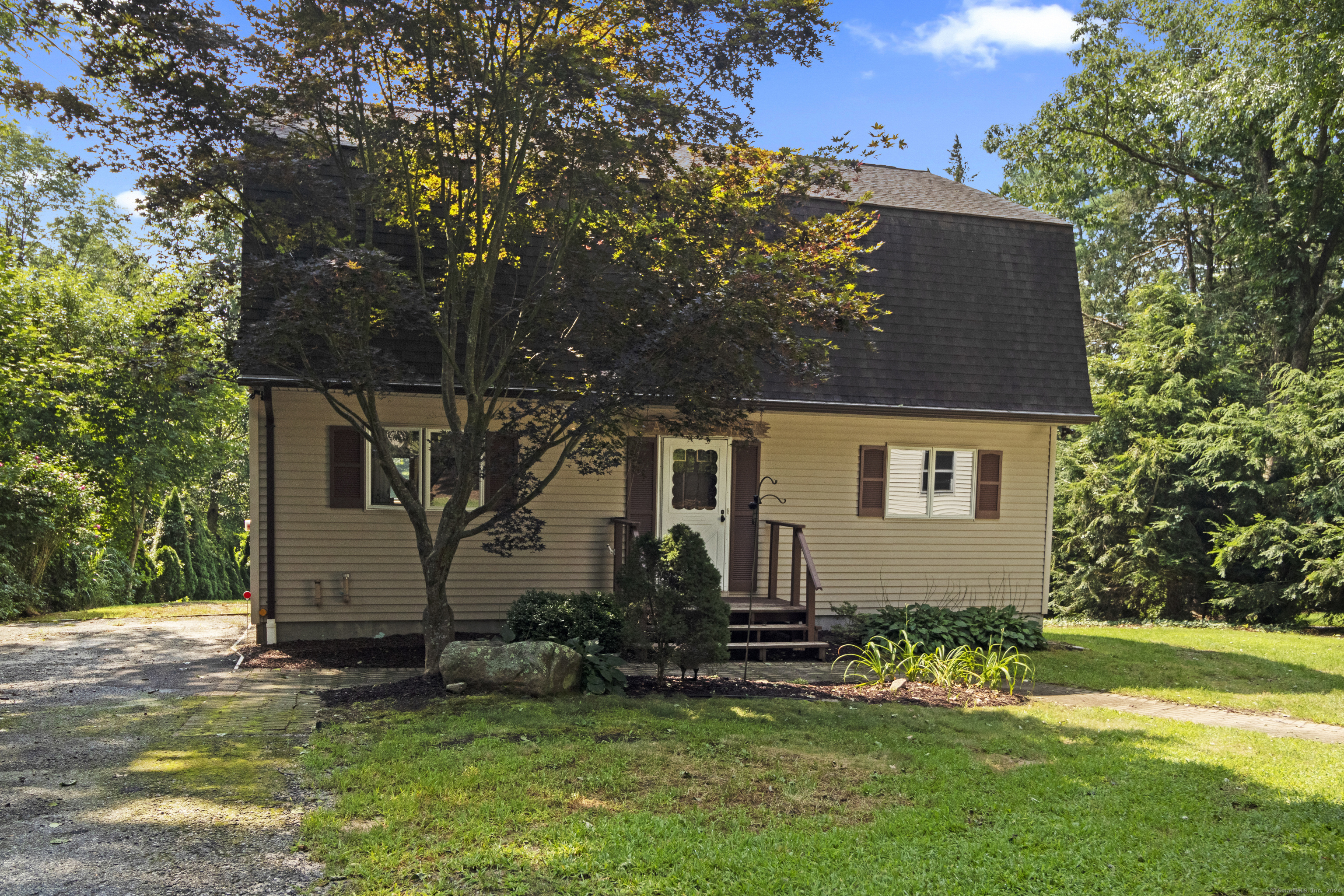 82 North Shore Road Voluntown CT 06384