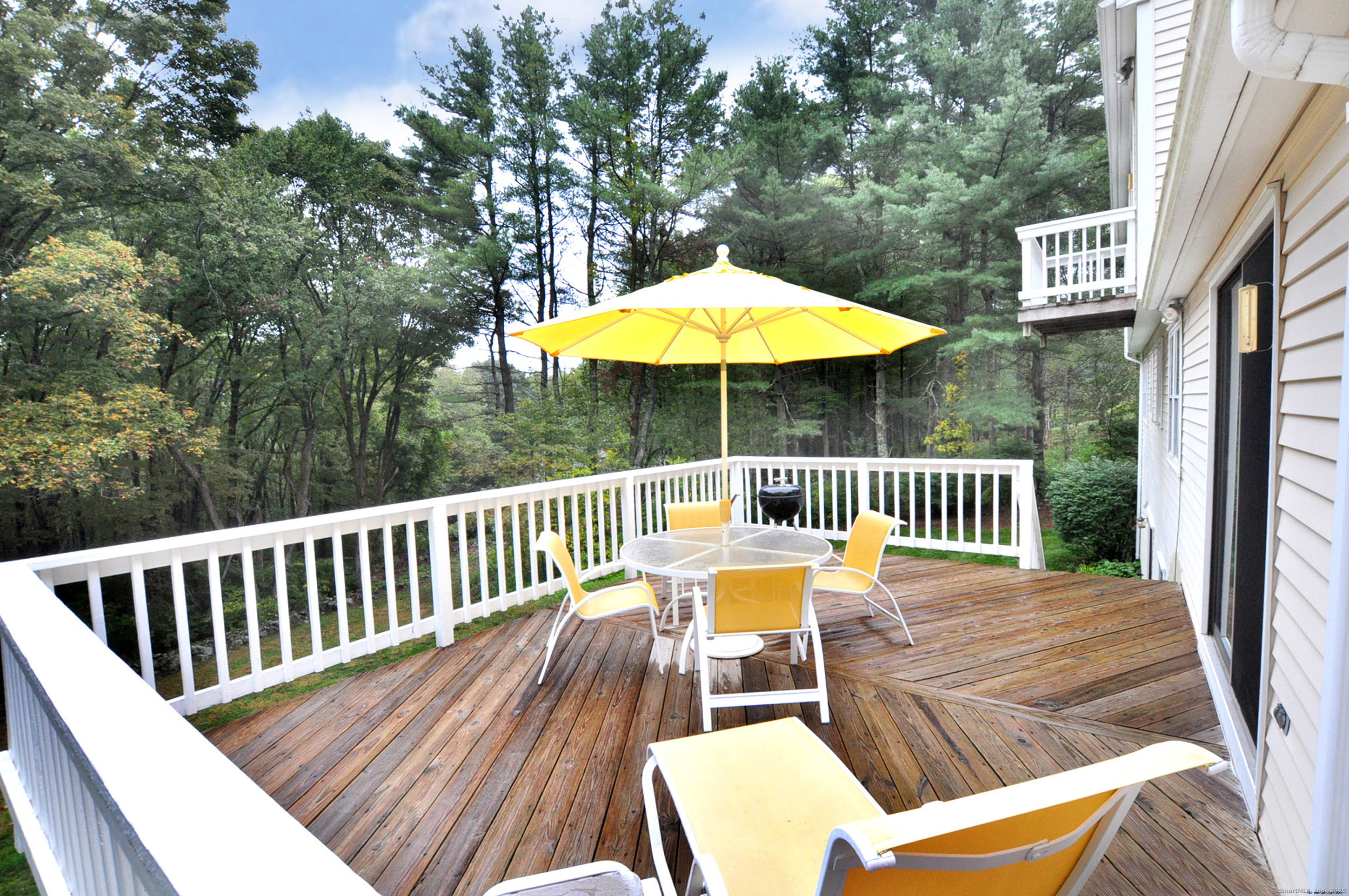 6 Highwood Road Canton CT 06019