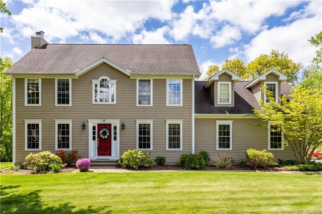 16 Comstock Trail East Hampton CT 06424