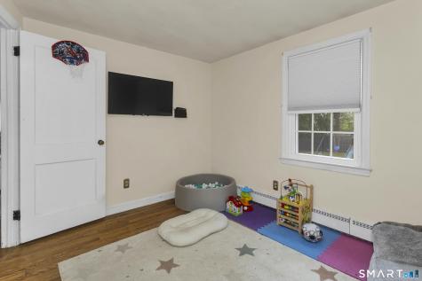 18 Wilstar Circle Enfield CT 06082