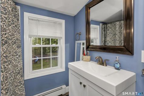 18 Wilstar Circle Enfield CT 06082