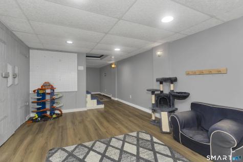 18 Wilstar Circle Enfield CT 06082