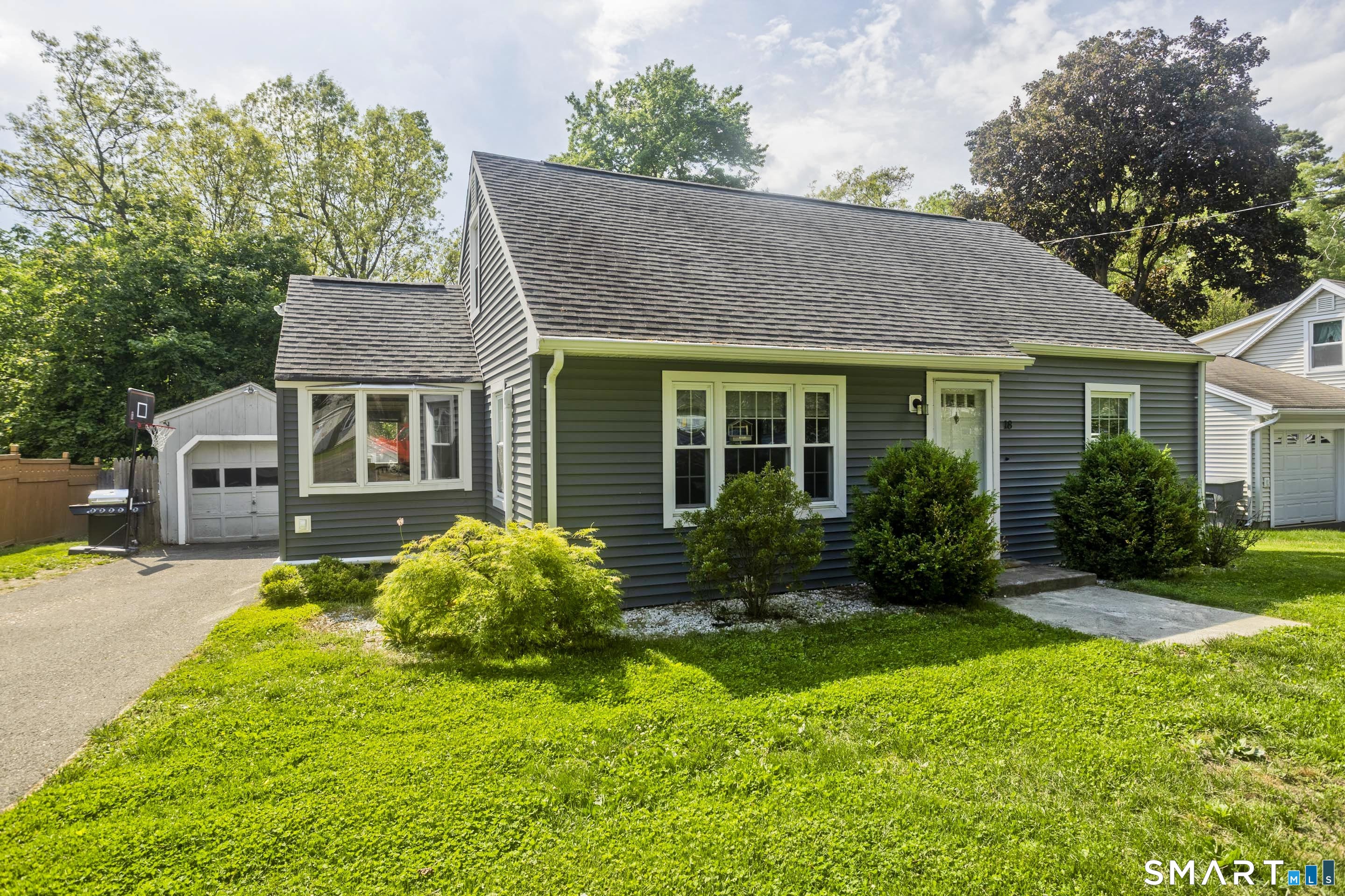 18 Wilstar Circle Enfield CT 06082