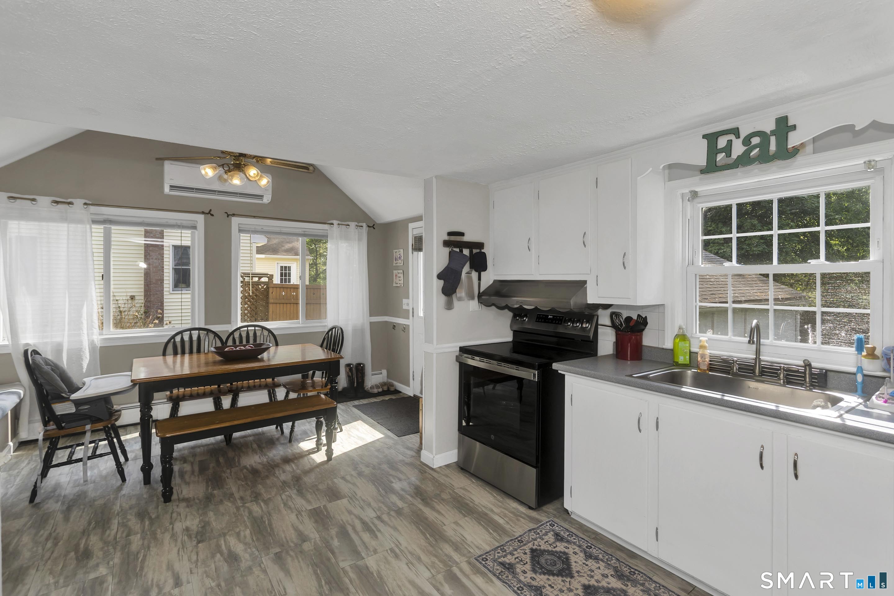 18 Wilstar Circle Enfield CT 06082