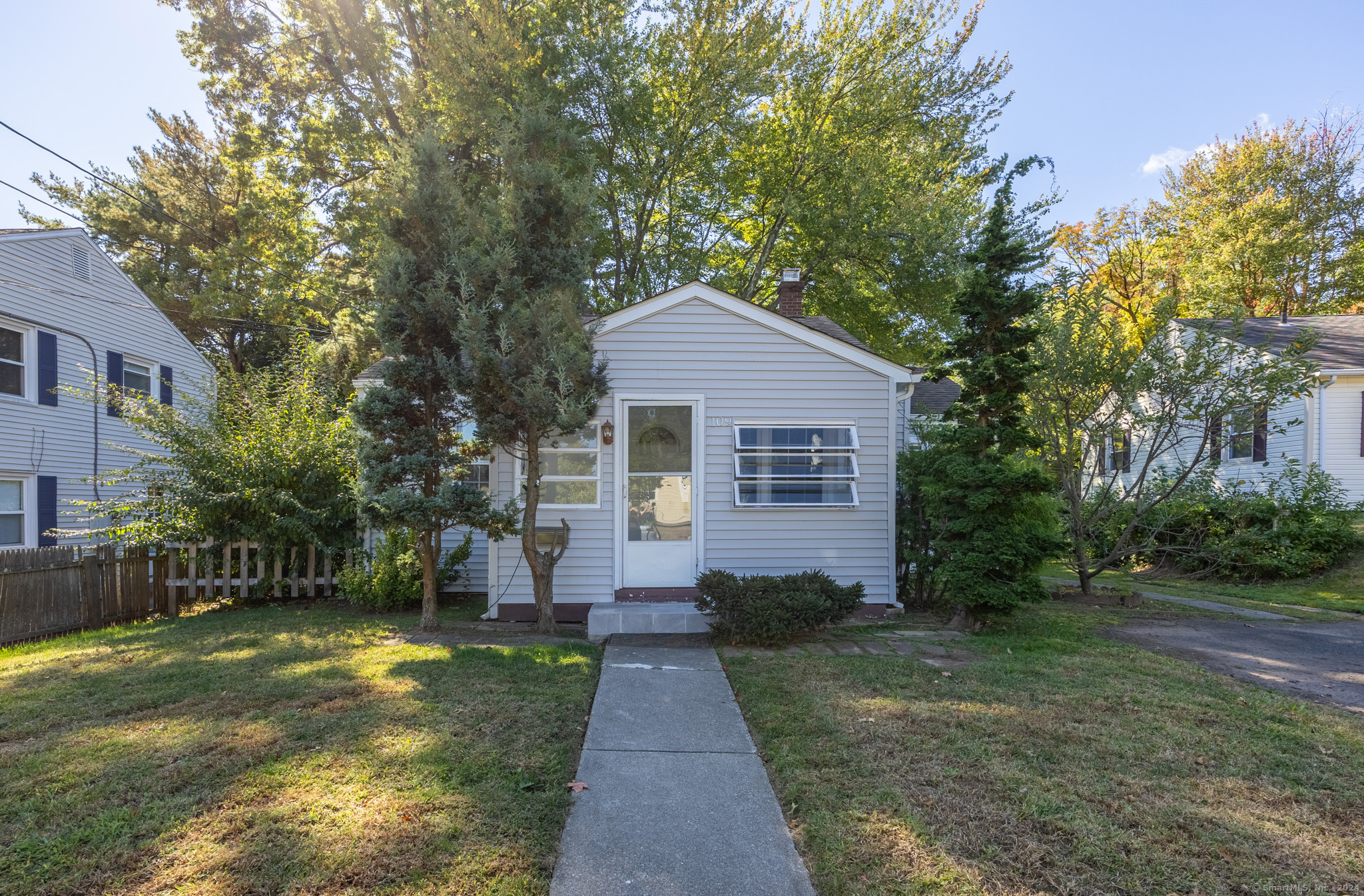 109 Mayflower Street West Hartford CT 06110