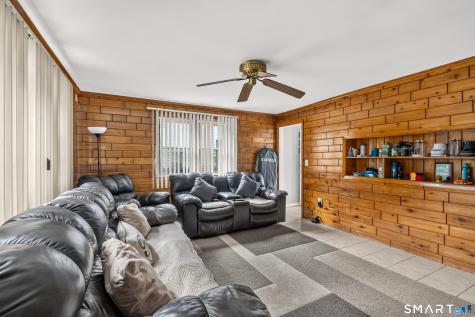 25 White Drive Hamden CT 06514