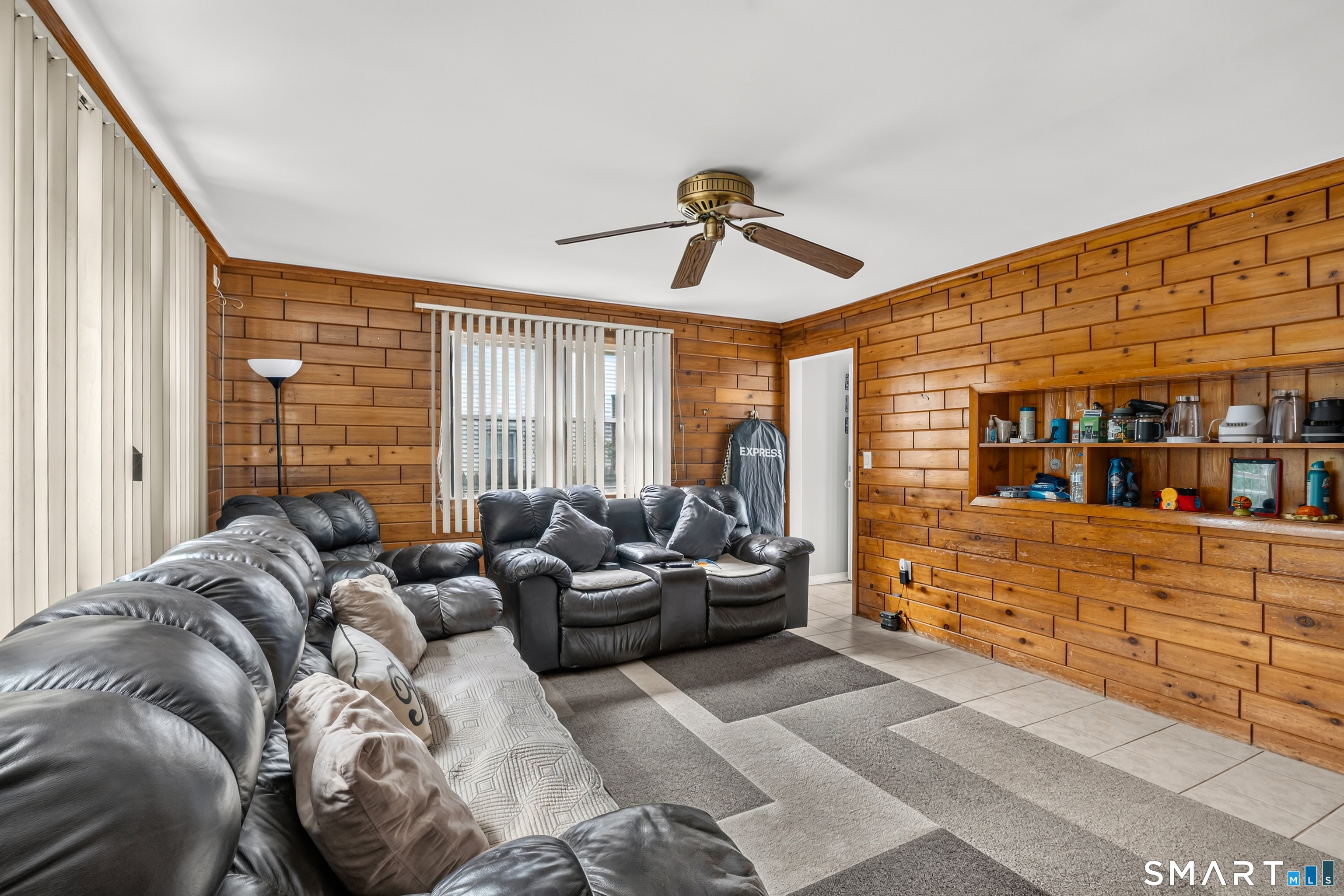 25 White Drive Hamden CT 06514