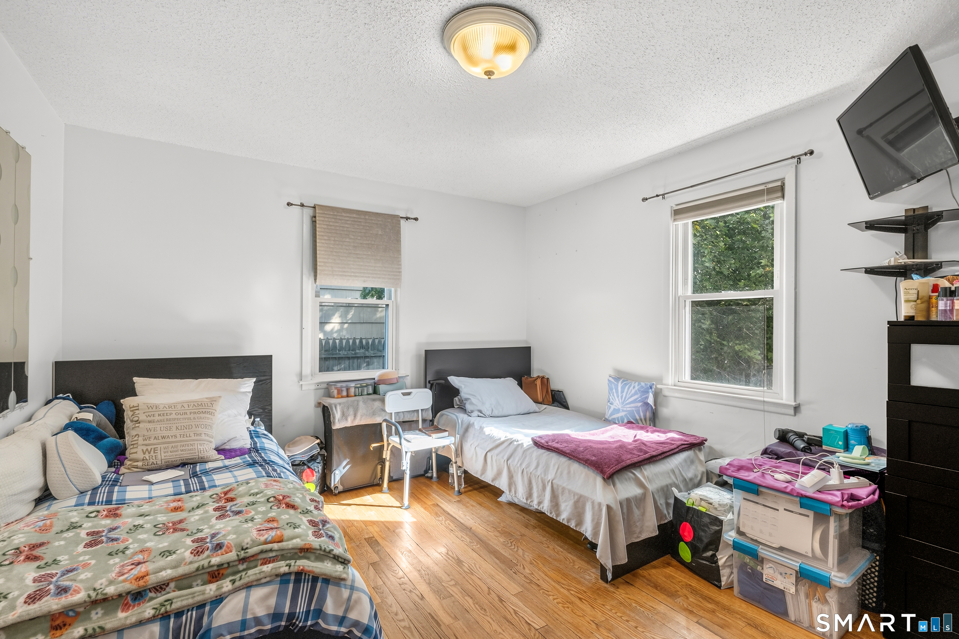 25 White Drive Hamden CT 06514