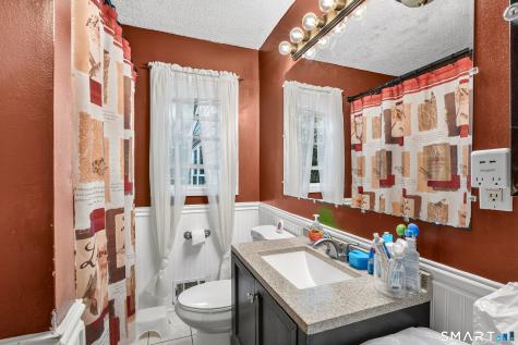 25 White Drive Hamden CT 06514