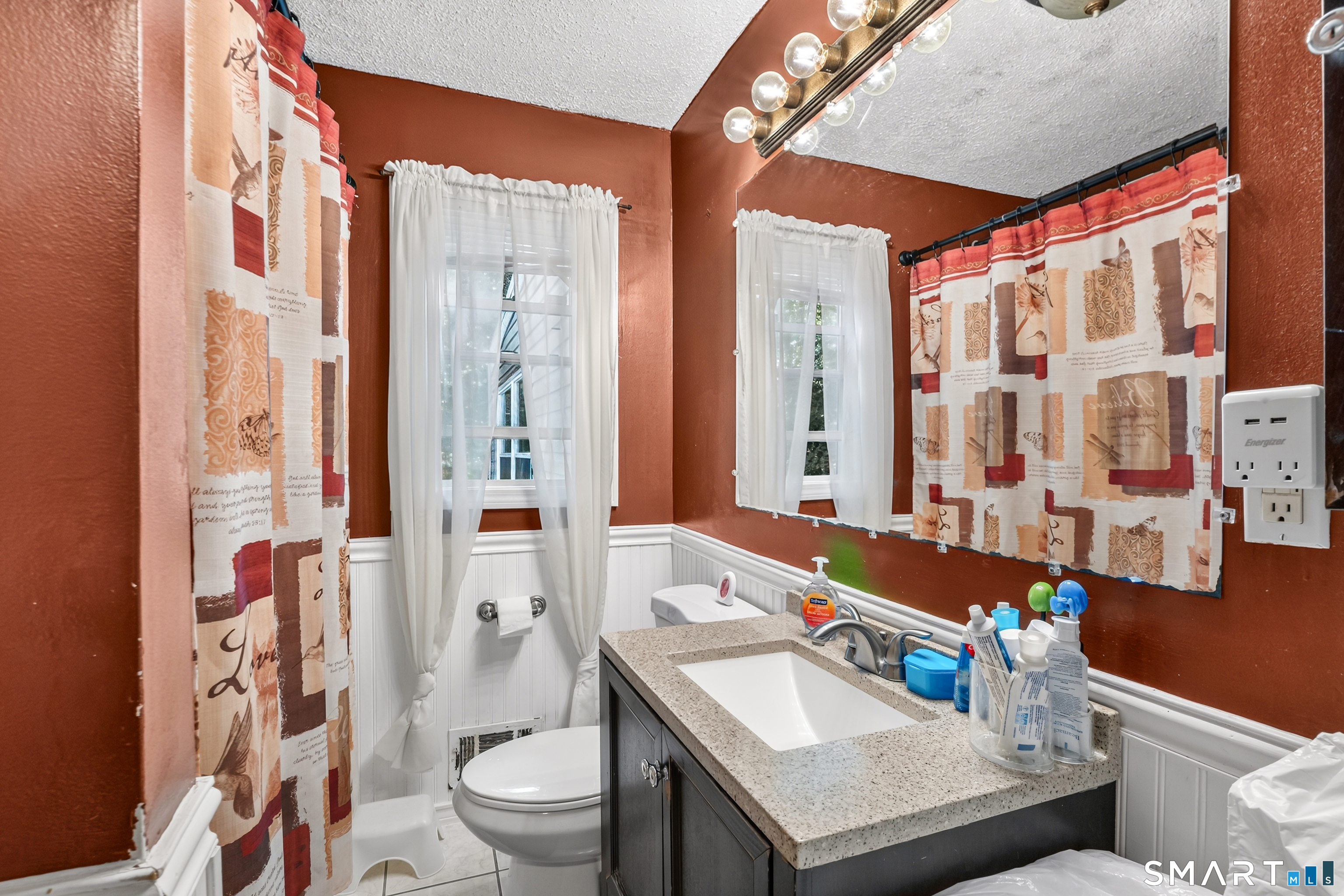 25 White Drive Hamden CT 06514