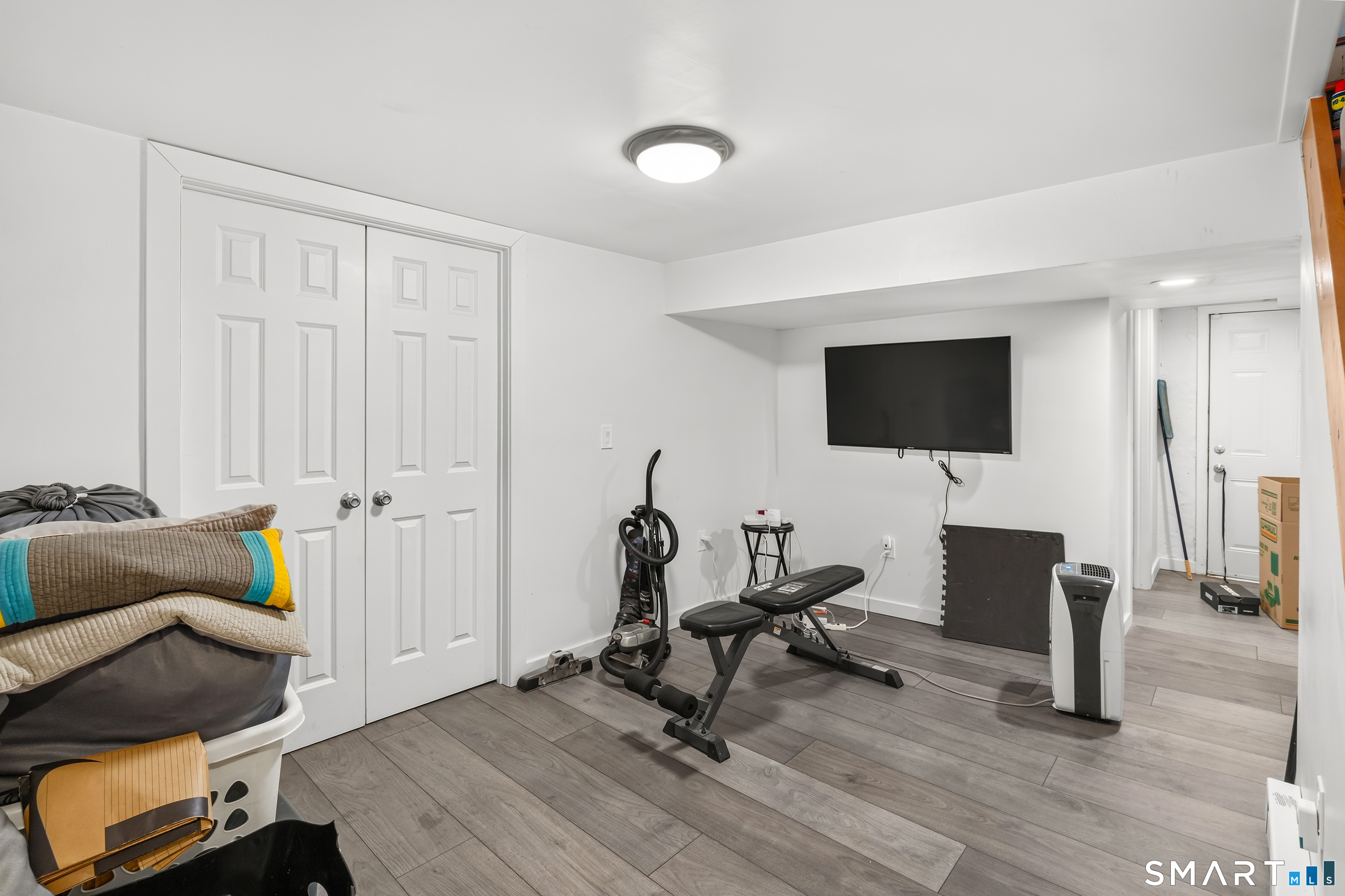 25 White Drive Hamden CT 06514
