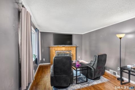 25 White Drive Hamden CT 06514