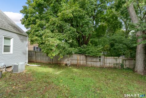 25 White Drive Hamden CT 06514