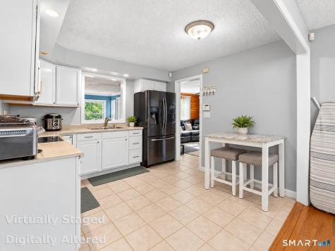 25 White Drive Hamden CT 06514