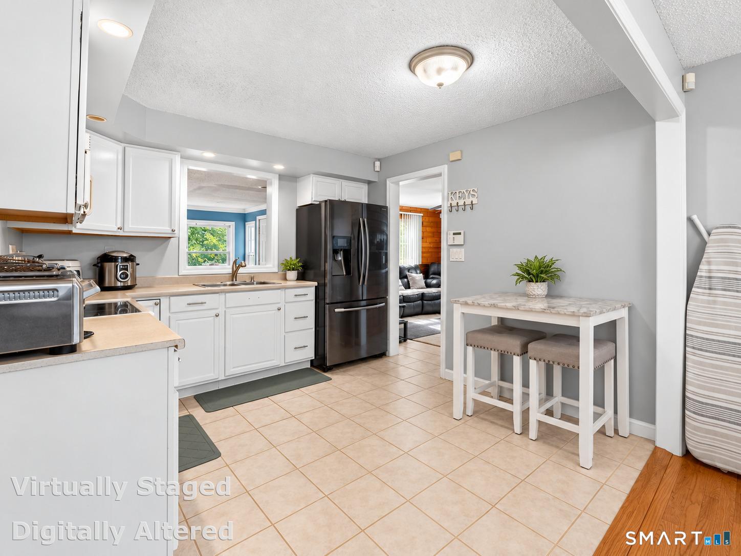 25 White Drive Hamden CT 06514