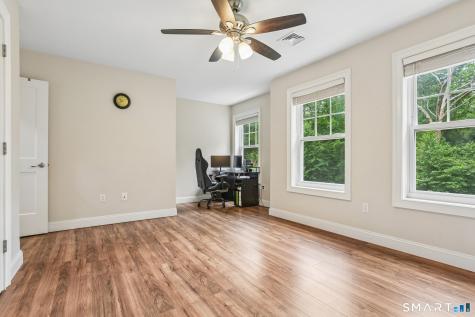 25 Spring Rock Road East Lyme CT 06333