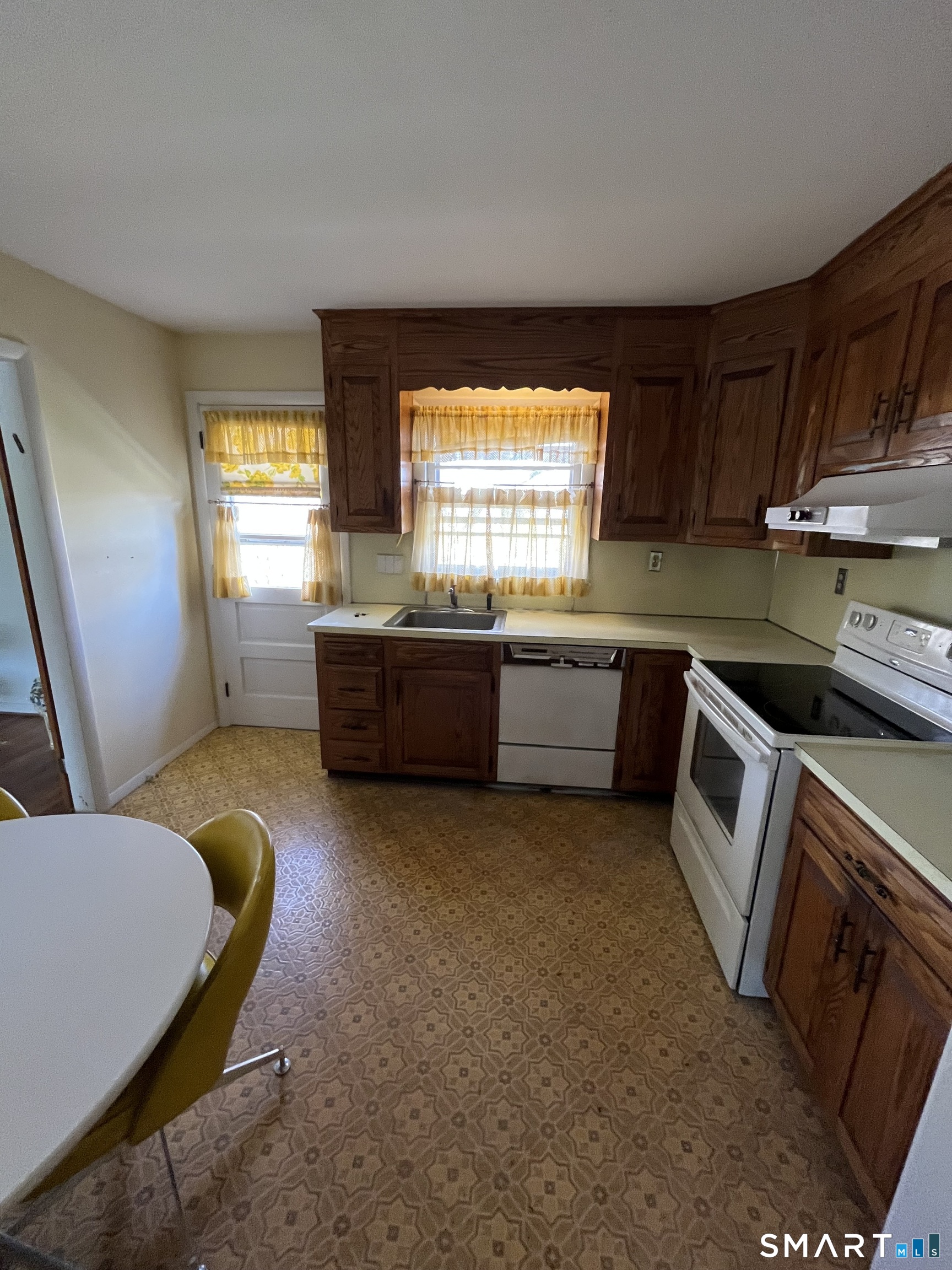 94 Lyman Road West Hartford CT 06117