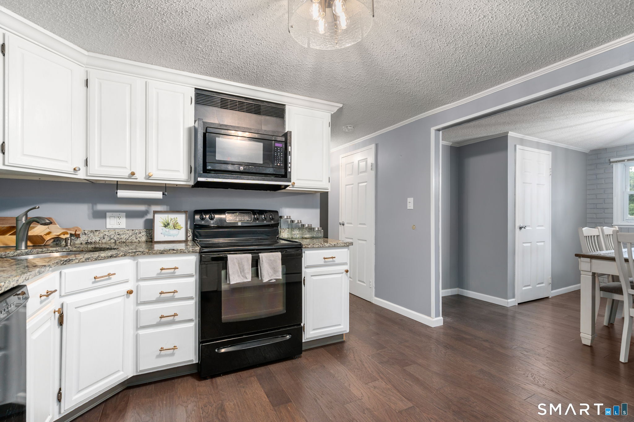 11 Arthur Avenue Enfield CT 06082