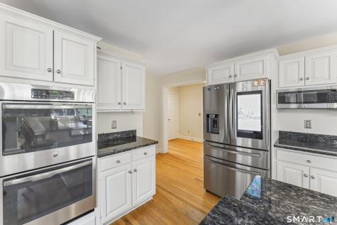 35 Aarons Court Ridgefield CT 06877