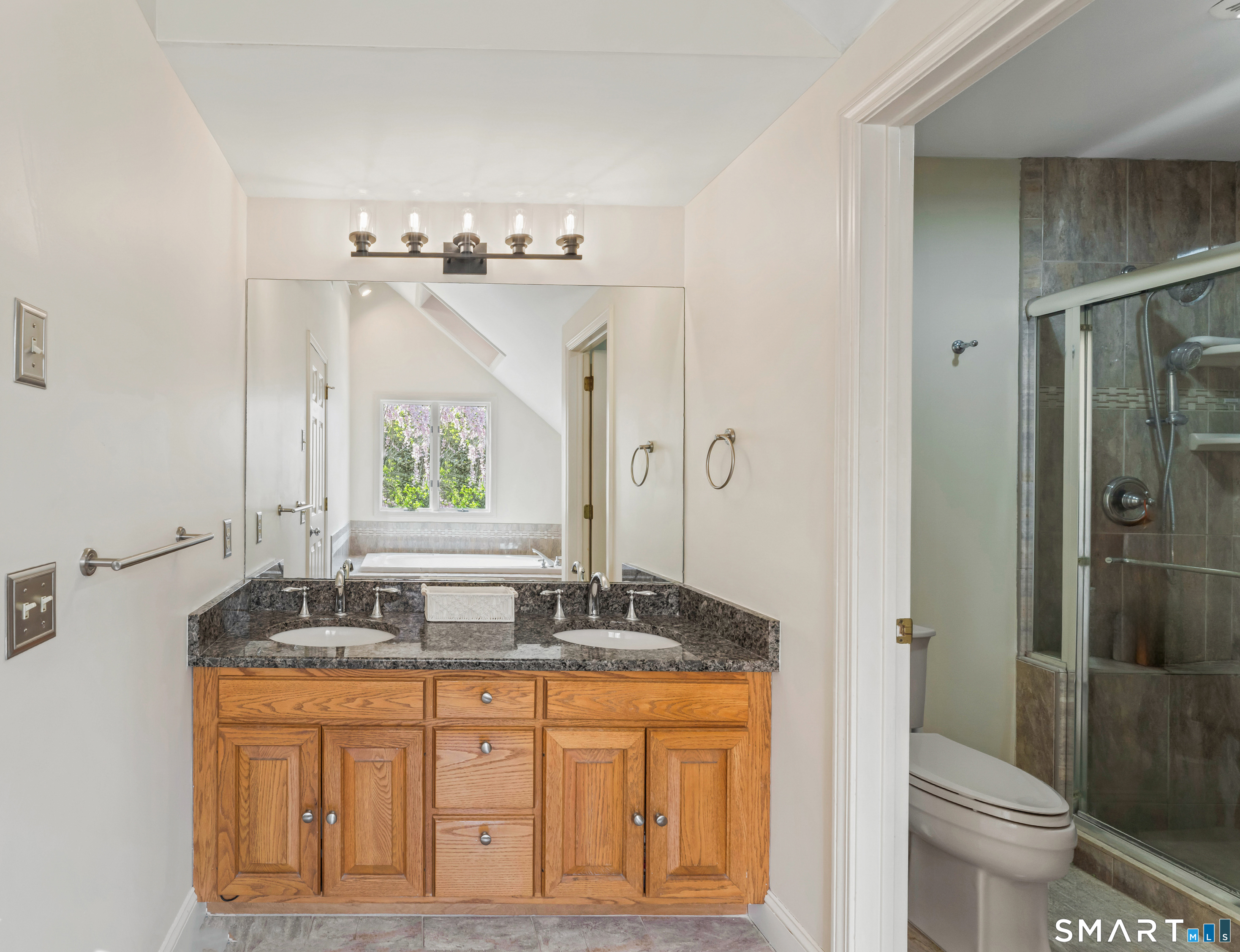 35 Aarons Court Ridgefield CT 06877