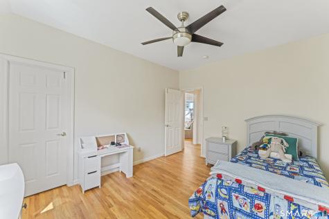 35 Aarons Court Ridgefield CT 06877