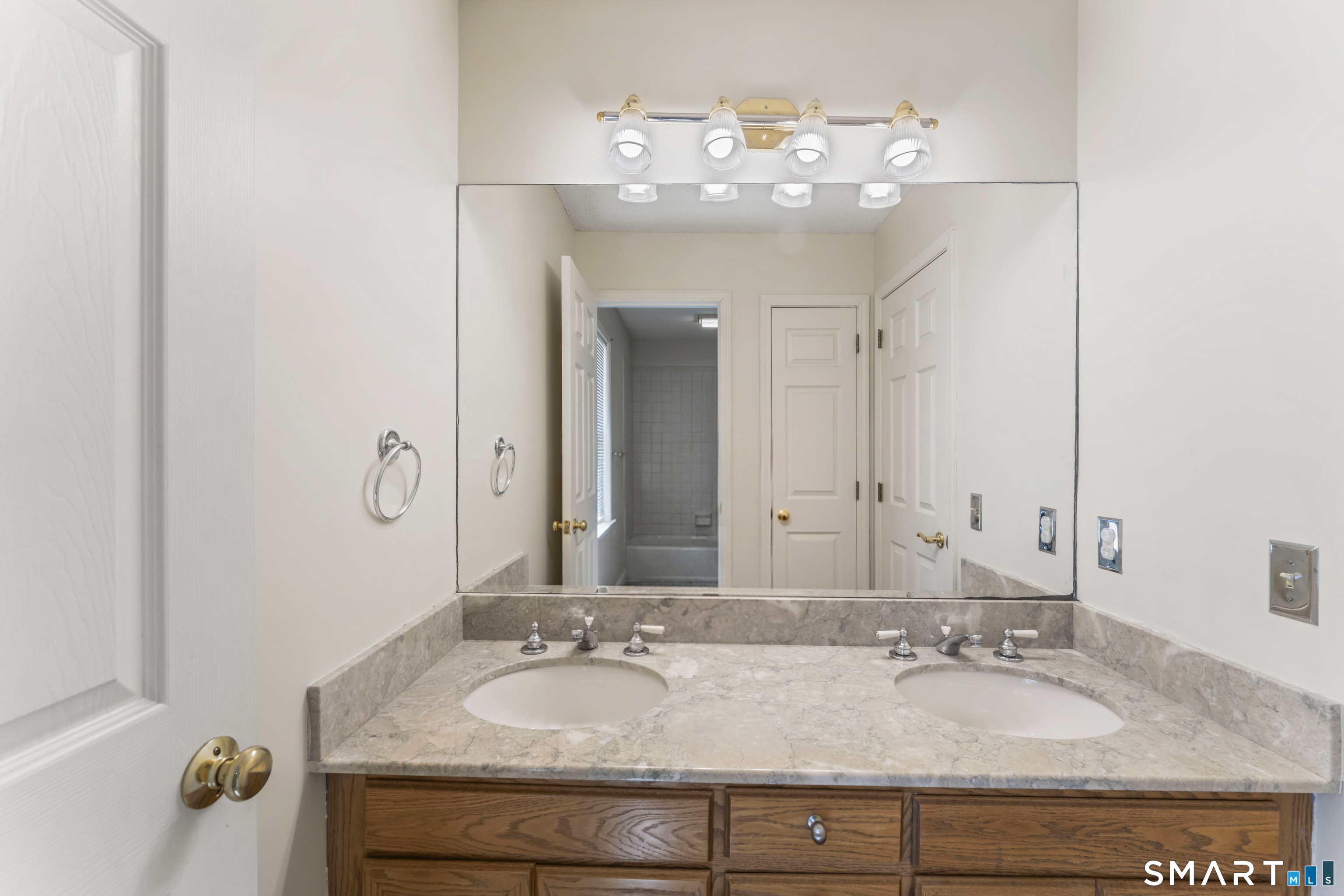 35 Aarons Court Ridgefield CT 06877