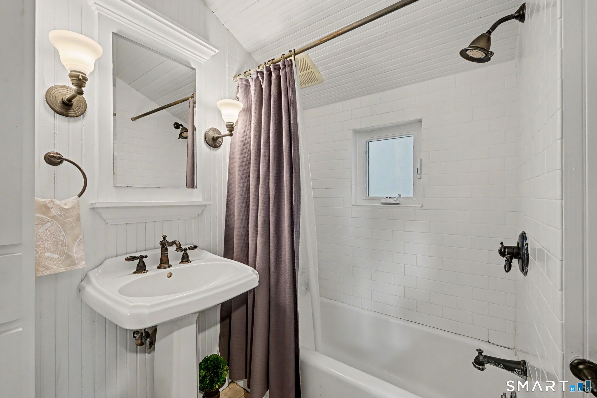 8 Sunset Trail New Fairfield CT 06812