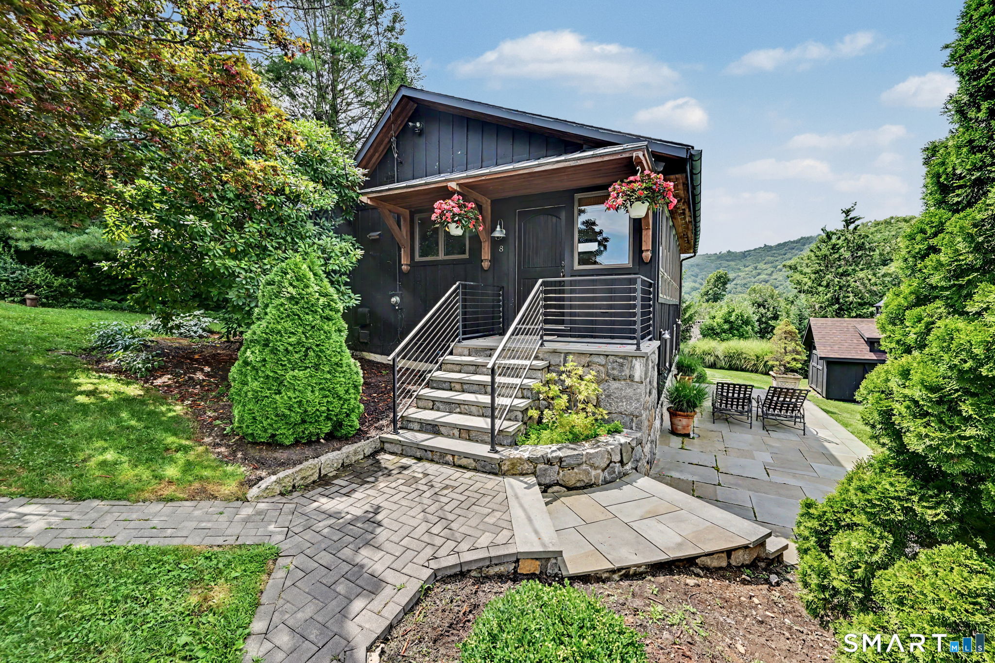 8 Sunset Trail New Fairfield CT 06812
