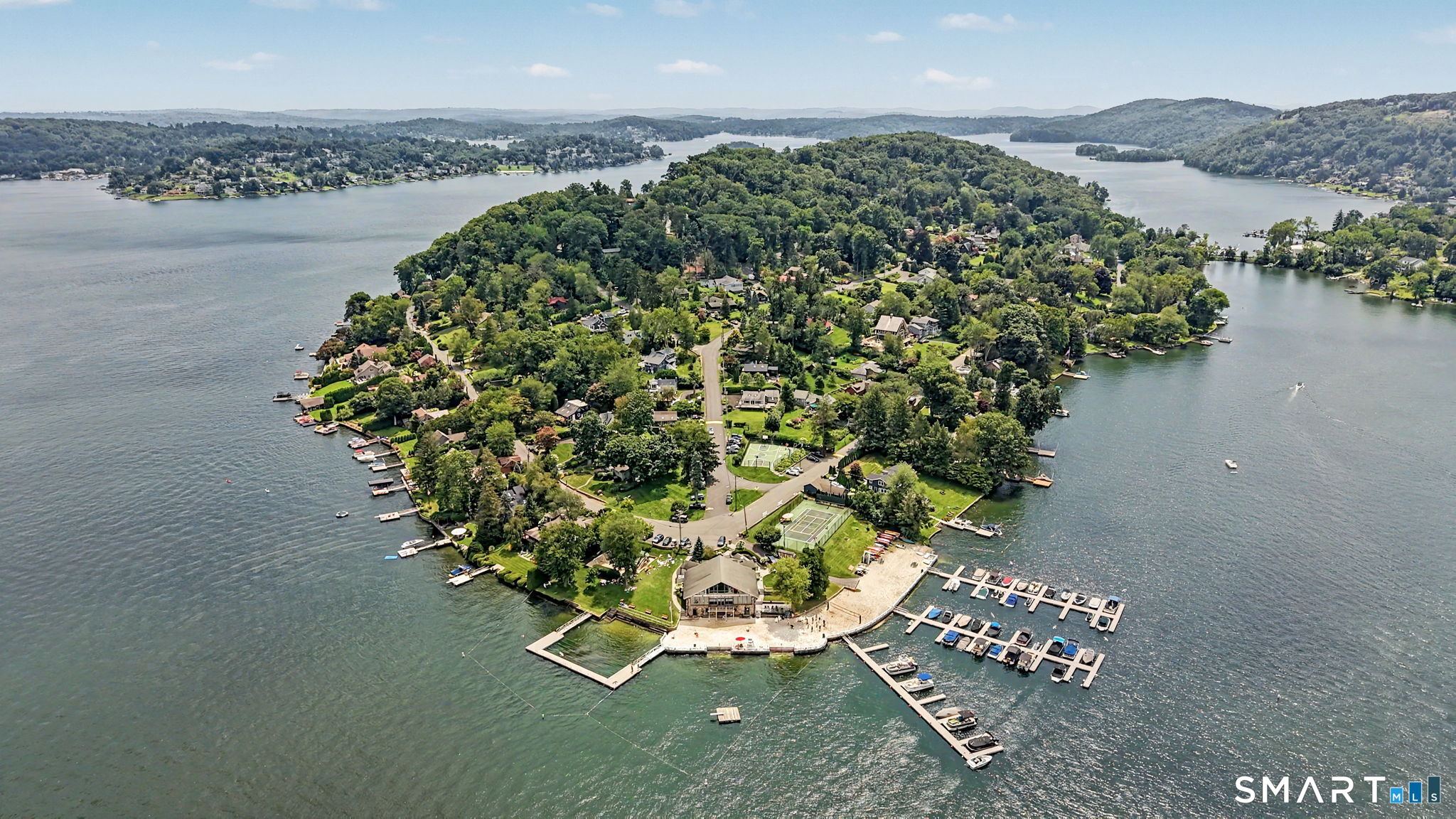 8 Sunset Trail New Fairfield CT 06812