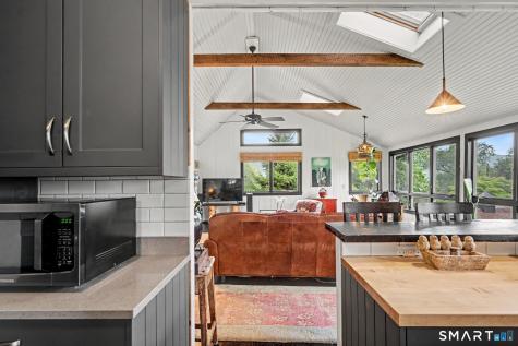 8 Sunset Trail New Fairfield CT 06812