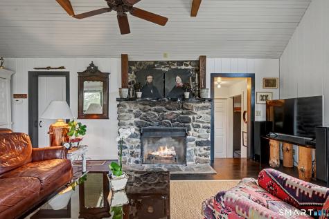 8 Sunset Trail New Fairfield CT 06812