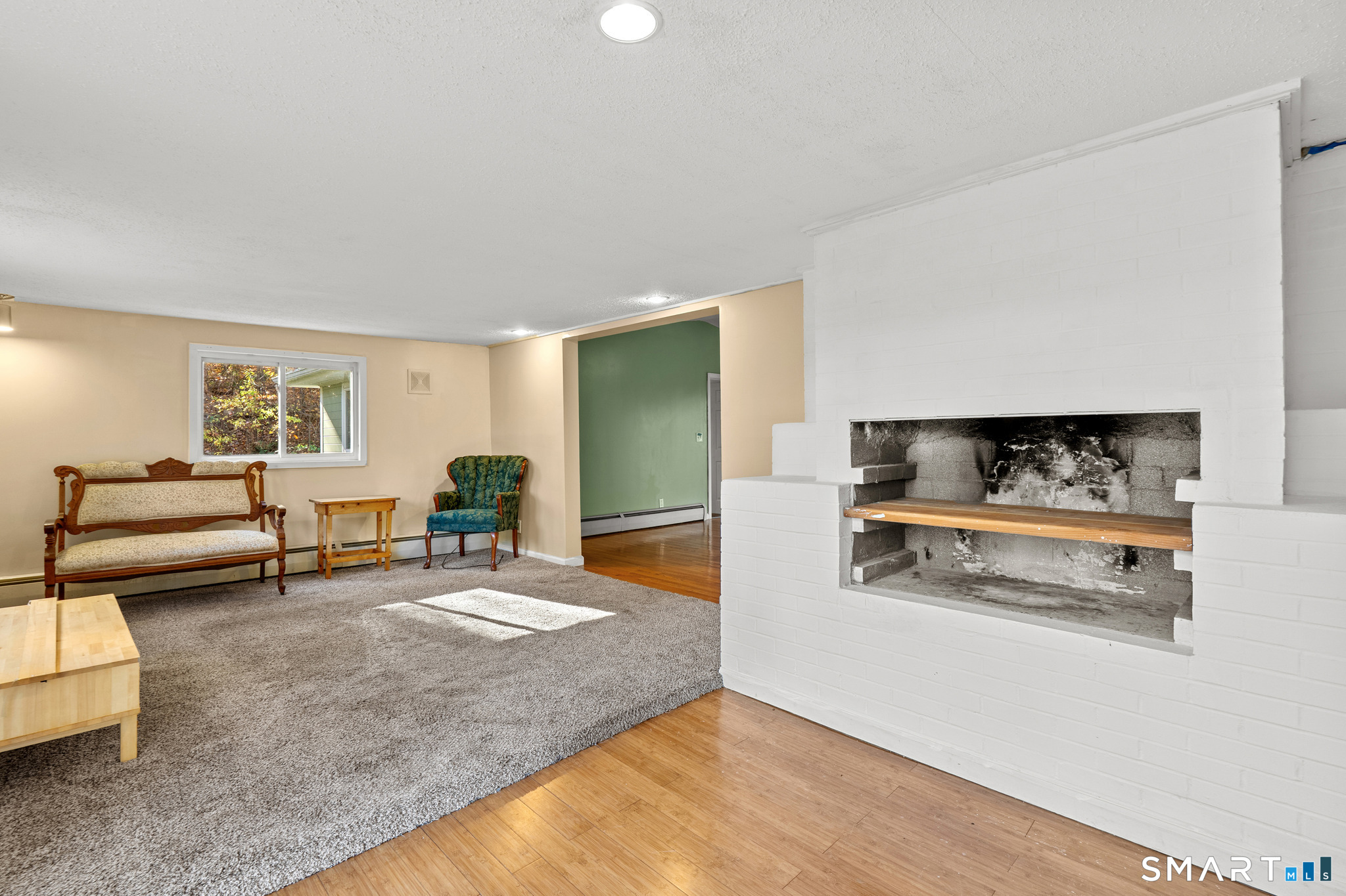 19 Latimer Lane Simsbury CT 06070
