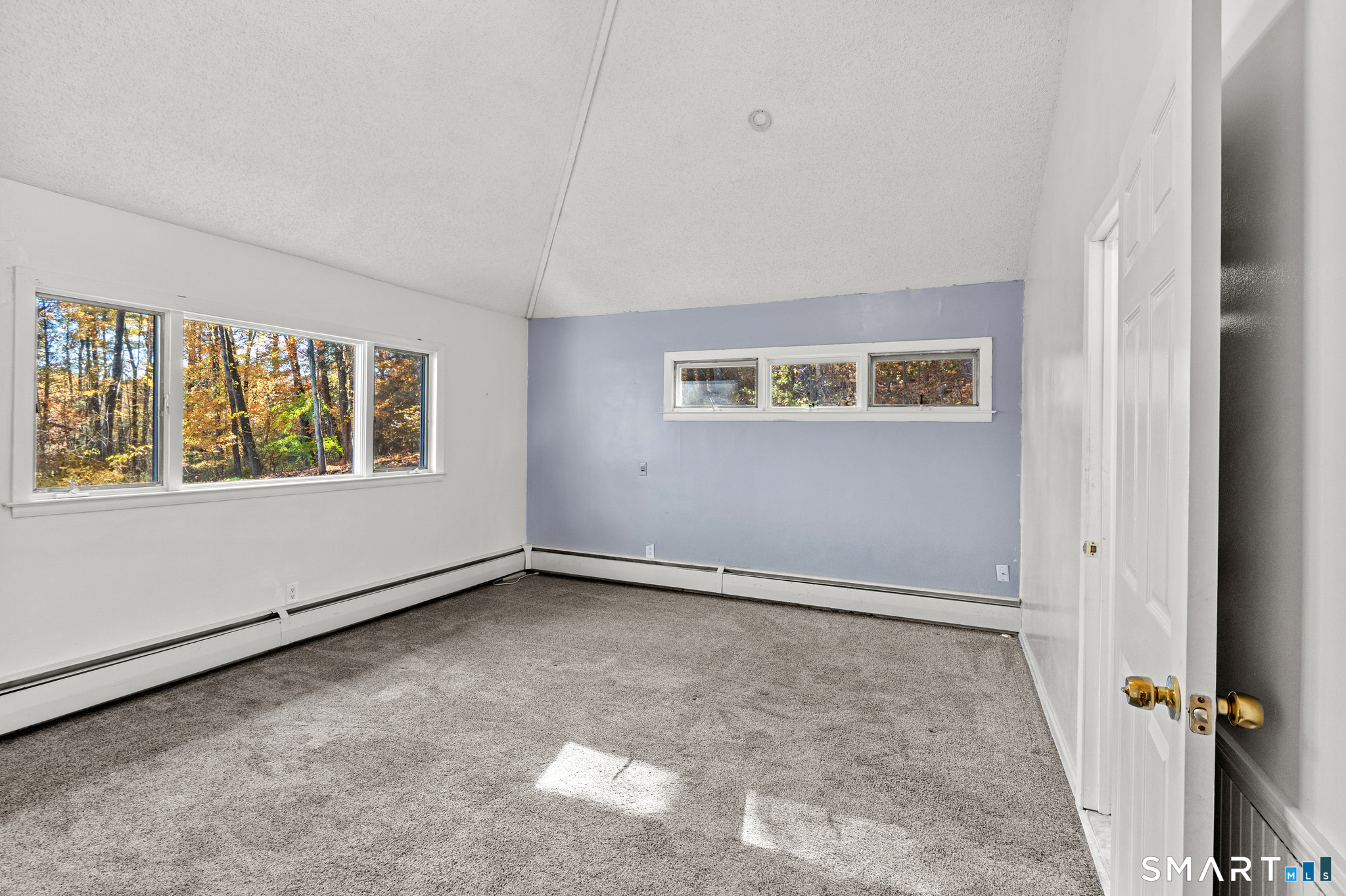 19 Latimer Lane Simsbury CT 06070