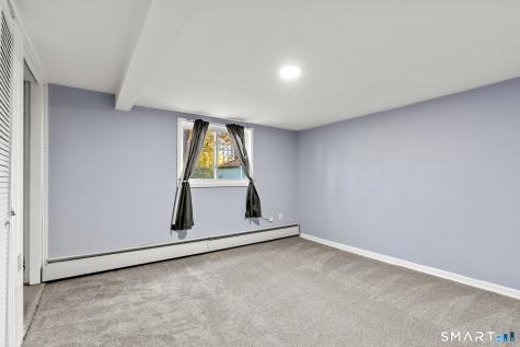 19 Latimer Lane Simsbury CT 06070