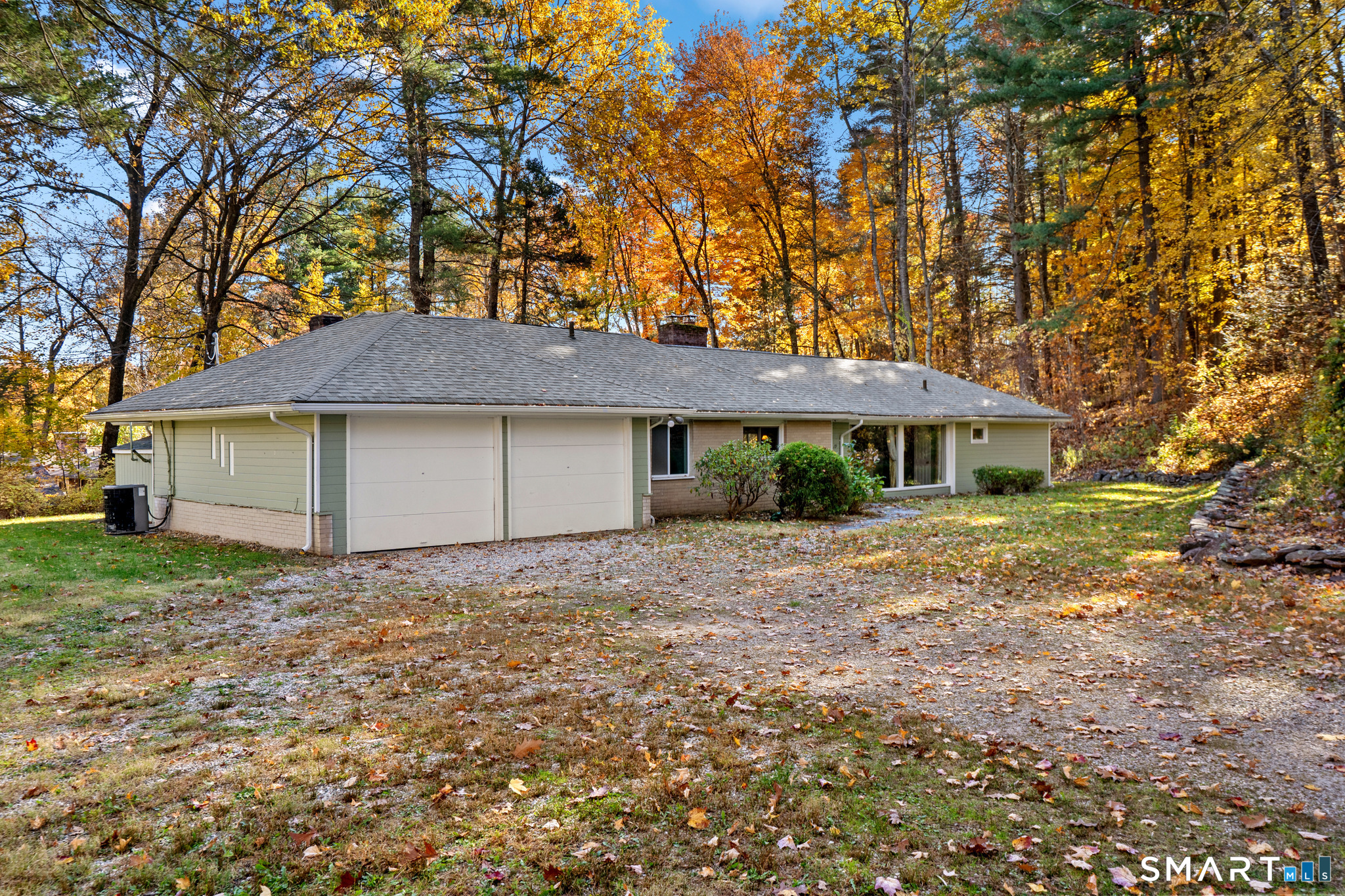 19 Latimer Lane Simsbury CT 06070