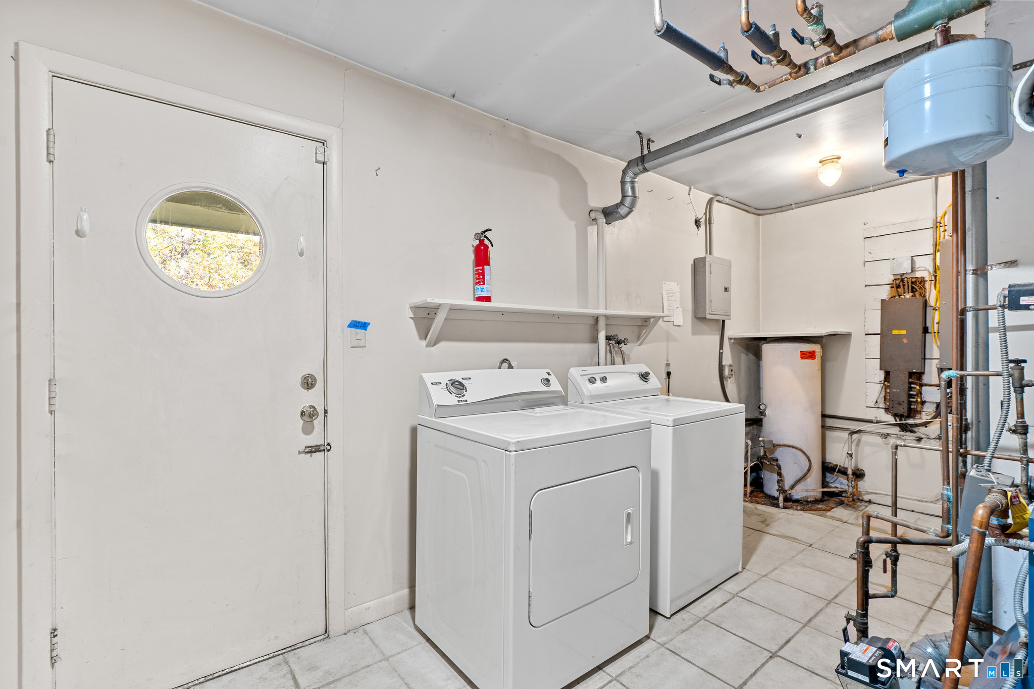 19 Latimer Lane Simsbury CT 06070