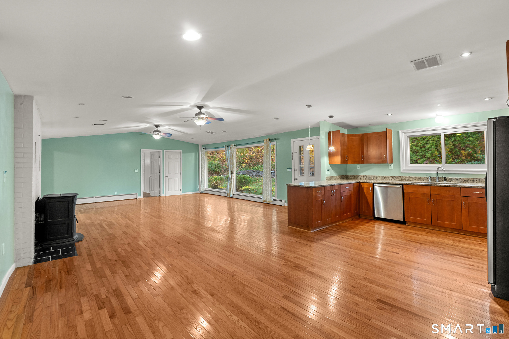 19 Latimer Lane Simsbury CT 06070
