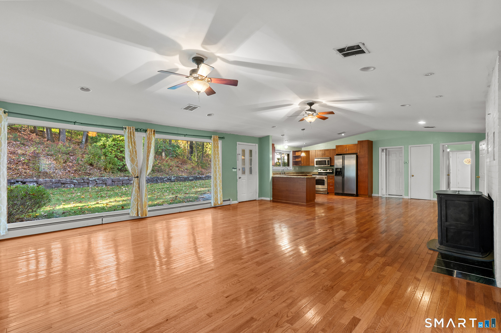 19 Latimer Lane Simsbury CT 06070