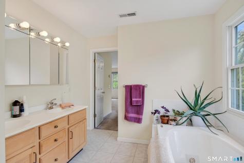 29 Tarrywile Lake Road Danbury CT 06810