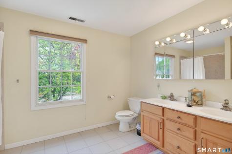29 Tarrywile Lake Road Danbury CT 06810