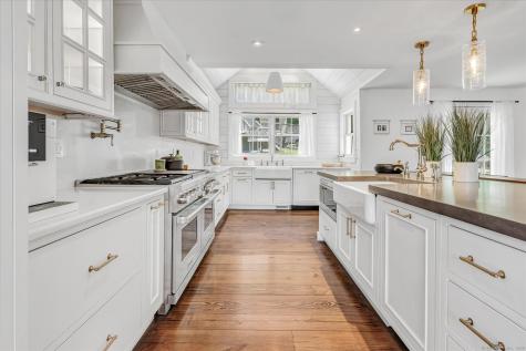 188 Wolf Neck Road Stonington CT 06378