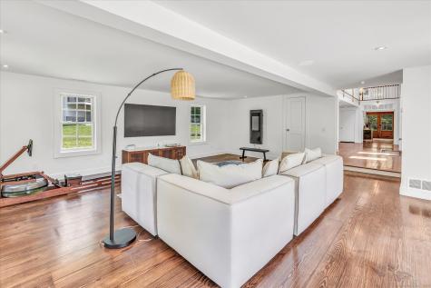 188 Wolf Neck Road Stonington CT 06378