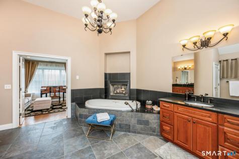 95 Pinto Lane Monroe CT 06468
