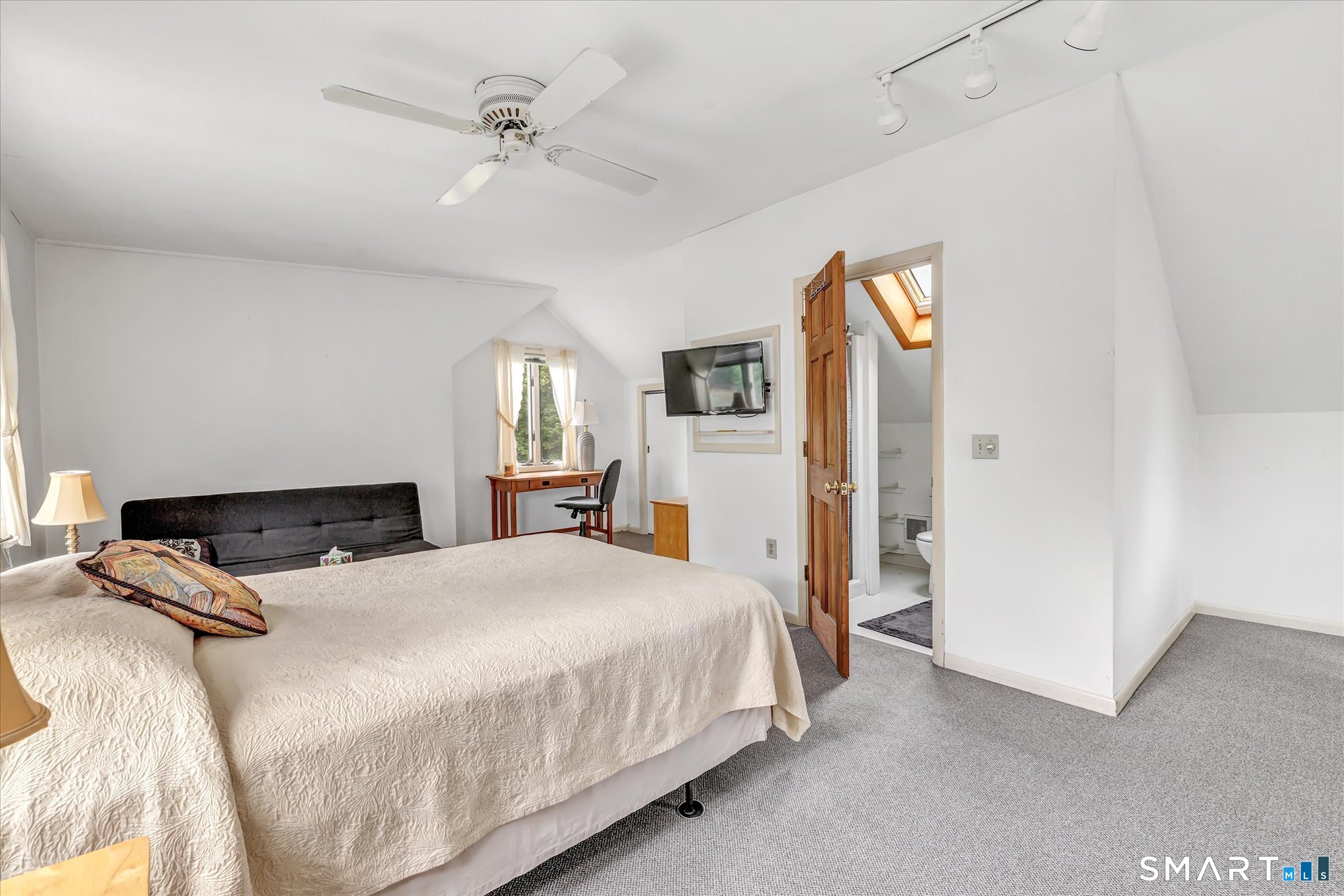 1596 Elm Street Stratford CT 06615
