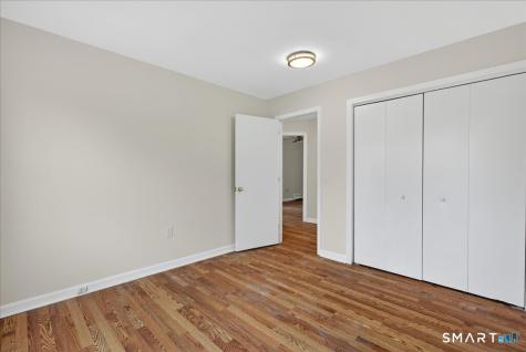 492 Long Hill Road Middletown CT 06457
